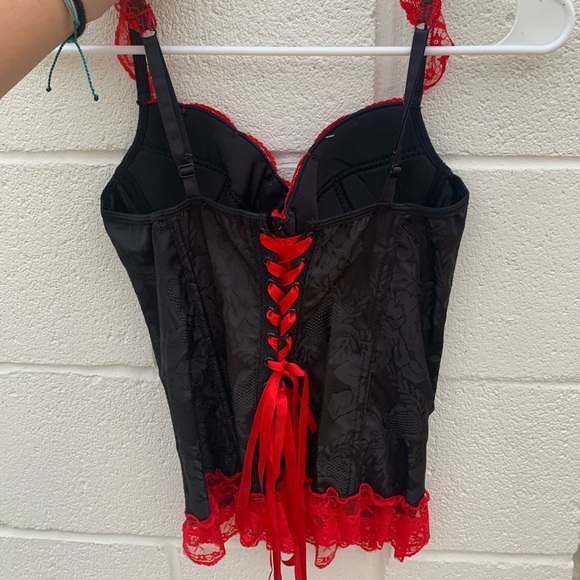 Corset Top - Picture 2 of 3